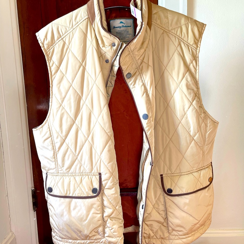 TOMMY BAHAMA Quilted Vest Mens Full Zip Nylon Pockets Snap. Follow you dreams.